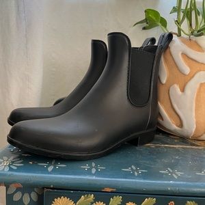 Jcrew Chelsea rain boots size 6